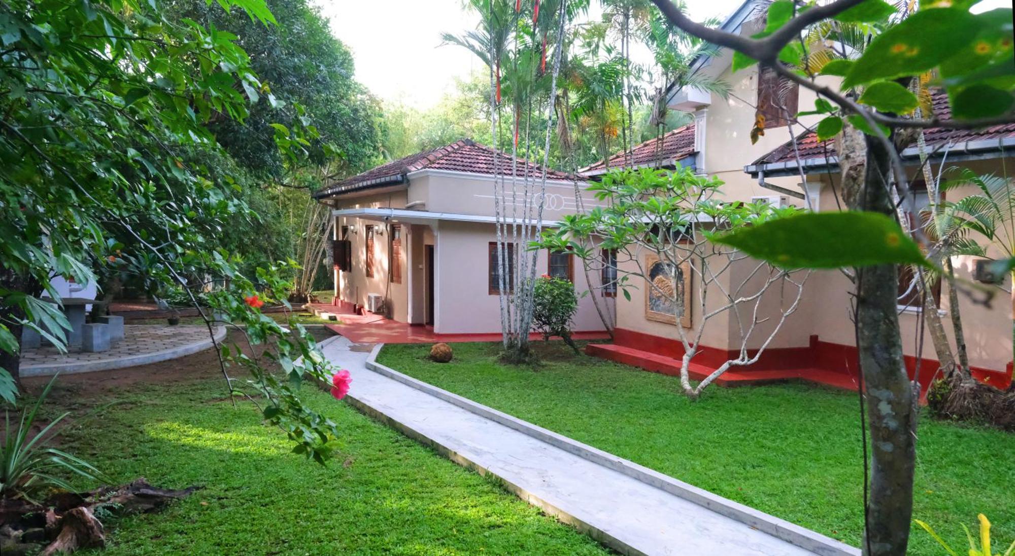 Chandra Villa Ayurveda Resort Bentota Eksteriør billede